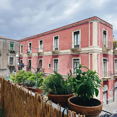 Apartment Balcone Sul Castello Ursino Al Centro Storico A Casa Ciuciu Catania